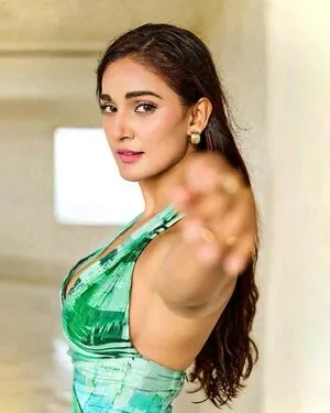 Mukti Mohan OnlyFans Leaked Free Thumbnail Picture - #92KPxEInwN