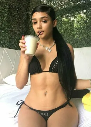 Mulan Vuitton OnlyFans Leaked Free Thumbnail Picture - #PBPYmaP581