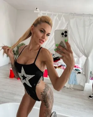 Murder Dar OnlyFans Leaked Free Thumbnail Picture - #uoevu4inIc