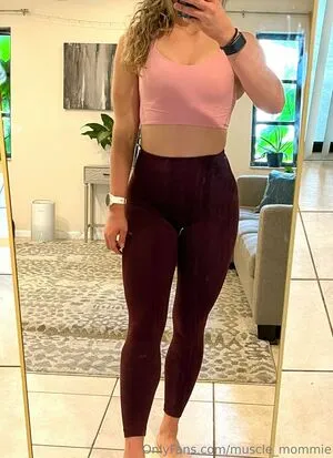 Muscle Mommie OnlyFans Leaked Free Thumbnail Picture - #pLgamaEDfp