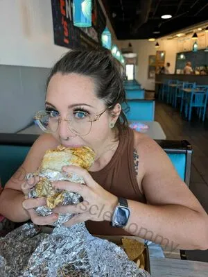 Muscle Mommy OnlyFans Leaked Free Thumbnail Picture - #qhFM9i739D