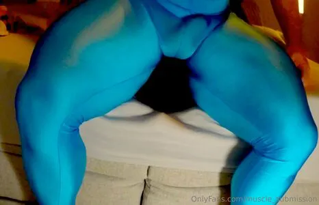 Muscle Submission OnlyFans Leaked Free Thumbnail Picture - #3PrSBs9LrT