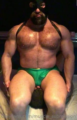Muscle Submission OnlyFans Leaked Free Thumbnail Picture - #8xdeiKj6d4