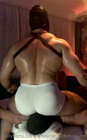 Muscle Submission OnlyFans Leaked Free Thumbnail Picture - #KegILbwuMR