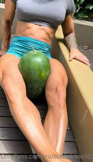Musclebarbie001 OnlyFans Leaked Free Thumbnail Picture - #4UdeB5MqO4