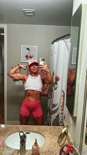 Musclemarilyn OnlyFans Leaked Free Thumbnail Picture - #e26Q95Ggim