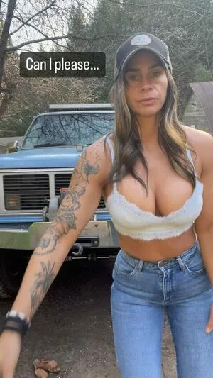 Musclemommyandguns OnlyFans Leaked Free Thumbnail Picture - #xatfeSOSfC