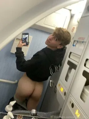 Mxchcuevas OnlyFans Leaked Free Thumbnail Picture - #579HYQKa3n