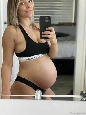 Myaryker OnlyFans Leaked Free Thumbnail Picture - #sviJO1BU09