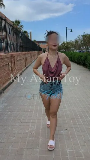 Myasiantoy OnlyFans Leaked Free Thumbnail Picture - #rGbO5wX111
