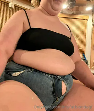 Myfatblondegf OnlyFans Leaked Free Thumbnail Picture - #x7ugxwGNSx