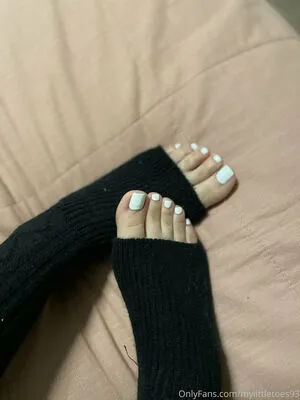 Mylittletoes93 OnlyFans Leaked Free Thumbnail Picture - #rqZFBJeEr0