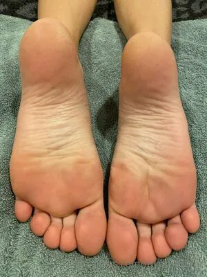 Myposedtoes OnlyFans Leaked Free Thumbnail Picture - #F4J3HOVNc1