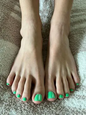 Myposedtoes OnlyFans Leaked Free Thumbnail Picture - #y2HAGIZGk4