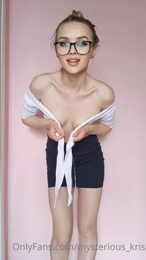 Mysterious Kris OnlyFans Leaked Free Thumbnail Picture - #LElN1h4sO9