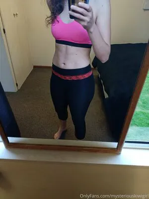 Mysteriouskiwigirl OnlyFans Leaked Free Thumbnail Picture - #RoiUjjHzmd