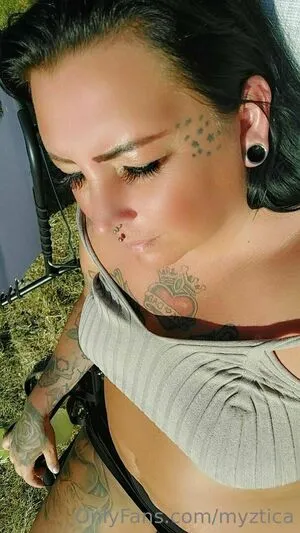 Myztica OnlyFans Leaked Free Thumbnail Picture - #ajYz1FEvKu