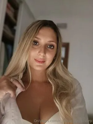 N Sweet Strawberry OnlyFans Leaked Free Thumbnail Picture - #8HtGMzwsZ7