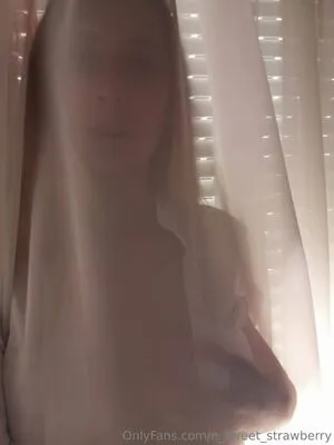 N Sweet Strawberry OnlyFans Leaked Free Thumbnail Picture - #CVFB47JkVL
