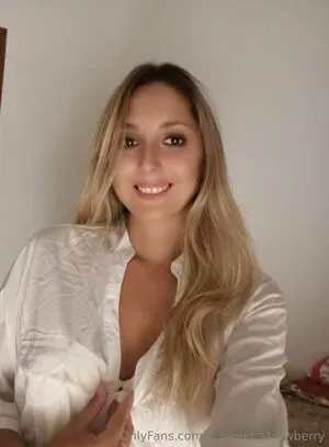 N Sweet Strawberry OnlyFans Leaked Free Thumbnail Picture - #GMAWQs03mi