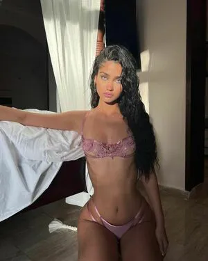 Naaz Torbati OnlyFans Leaked Free Thumbnail Picture - #B1llFhhqya