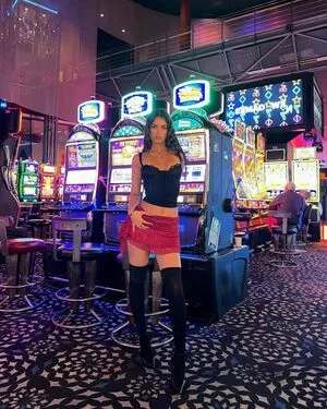 Naaz Torbati OnlyFans Leaked Free Thumbnail Picture - #u2HPgA8Yk9