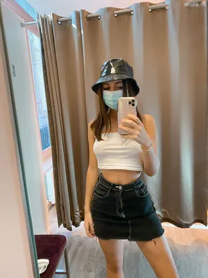 Nacre Victoire OnlyFans Leaked Free Thumbnail Picture - #PKILOPBecg