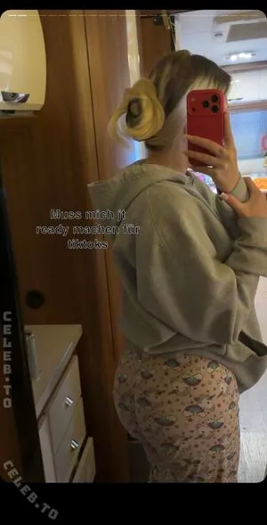 Nadia Offenbach OnlyFans Leaked Free Thumbnail Picture - #9YpvIt9sp4