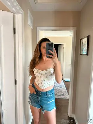 Nadiafoxx69 OnlyFans Leaked Free Thumbnail Picture - #SFUsMutDEH