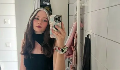 Nadine Breaty OnlyFans Leaked Free Thumbnail Picture - #M1EpXwFyR5