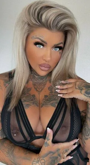 Nadine Stratton OnlyFans Leaked Free Thumbnail Picture - #oBMyHxq6V1