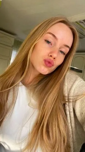 Nadine Von Relaxasmr OnlyFans Leaked Free Thumbnail Picture - #3q3gDxddsS