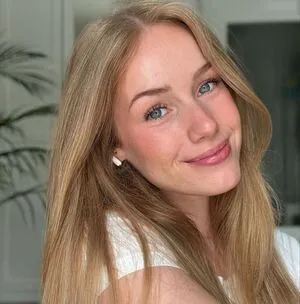 Nadine Von Relaxasmr OnlyFans Leaked Free Thumbnail Picture - #Upb8tfASMx