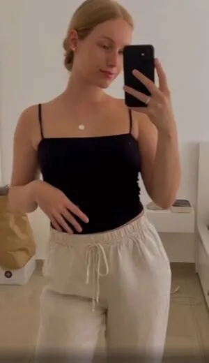 Nadine Von Relaxasmr OnlyFans Leaked Free Thumbnail Picture - #yn63kRWVzF
