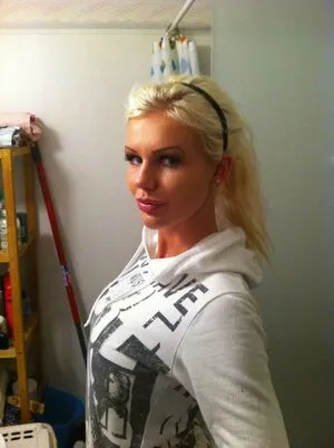 Nadja Bostrm From Sweden Big Enhanced Tits OnlyFans Leaked Free Thumbnail Picture - #32T4045m17