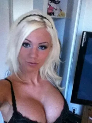 Nadja Bostrm From Sweden Big Enhanced Tits OnlyFans Leaked Free Thumbnail Picture - #RDkzQxQACn