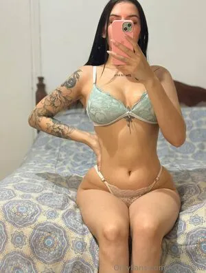 Nahiaraxo OnlyFans Leaked Free Thumbnail Picture - #CYLIgnFRsL