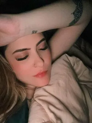 Nahzinhaa OnlyFans Leaked Free Thumbnail Picture - #eohilPksua