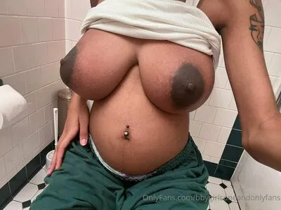 Naijebaby OnlyFans Leaked Free Thumbnail Picture - #C7D4pkEFi7