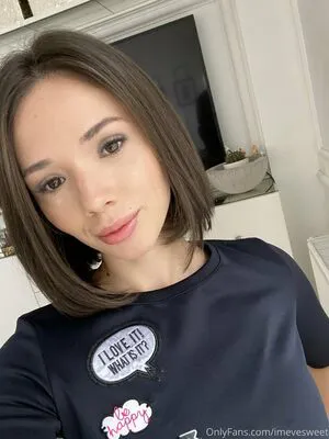 Naked Eve OnlyFans Leaked Free Thumbnail Picture - #vHAUVHMMTD