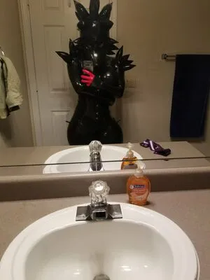 Nami Latex OnlyFans Leaked Free Thumbnail Picture - #MZdubO3q1y