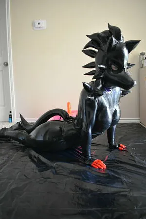 Nami Latex OnlyFans Leaked Free Thumbnail Picture - #NAdUREi4Fo