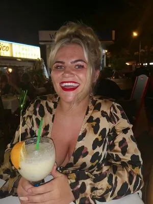 Naomi M OnlyFans Leaked Free Thumbnail Picture - #9IcVBB04rA