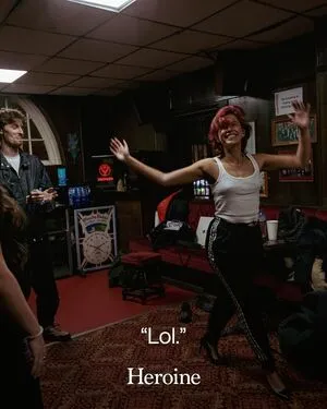 Naomi Scott OnlyFans Leaked Free Thumbnail Picture - #fX4AE9gyid