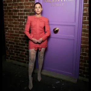 Naomi Scott OnlyFans Leaked Free Thumbnail Picture - #gblFe7hIi3