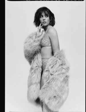 Naomi Scott OnlyFans Leaked Free Thumbnail Picture - #scSvdIsB2s