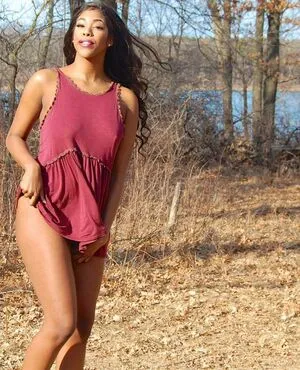 Naomi Simone OnlyFans Leaked Free Thumbnail Picture - #OpATOmfbPx