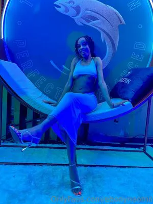 Naomiebony OnlyFans Leaked Free Thumbnail Picture - #2EeomHNgVZ