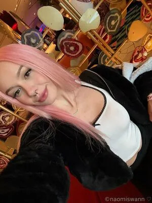 Naomiswann OnlyFans Leaked Free Thumbnail Picture - #tdesbIqmd7