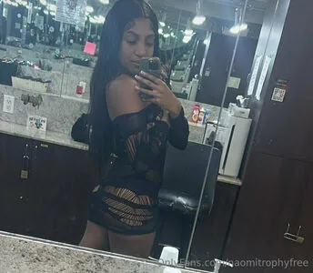 Naomitrophyfree OnlyFans Leaked Free Thumbnail Picture - #J5gWsfB7Ar